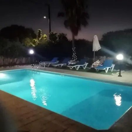빌라 Elena Gardens *