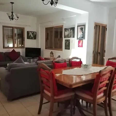 Elena Gardens Villa *