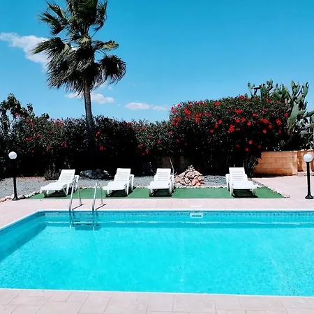 Villa Elena Gardens Ayía Nápa