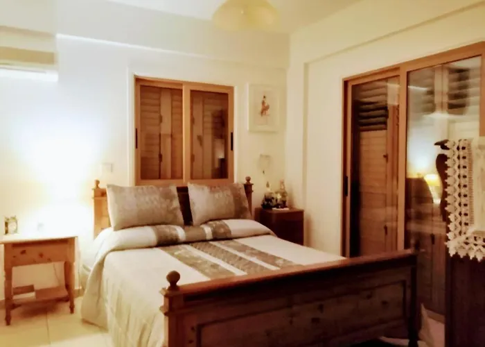 Villa Elena Gardens *