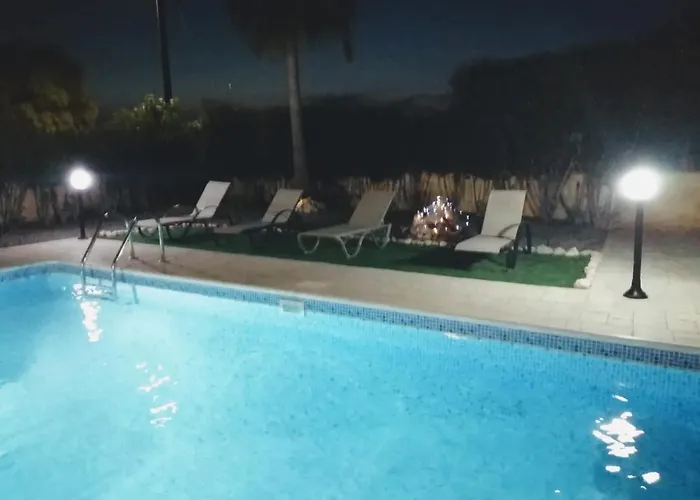 Elena Gardens Villa *